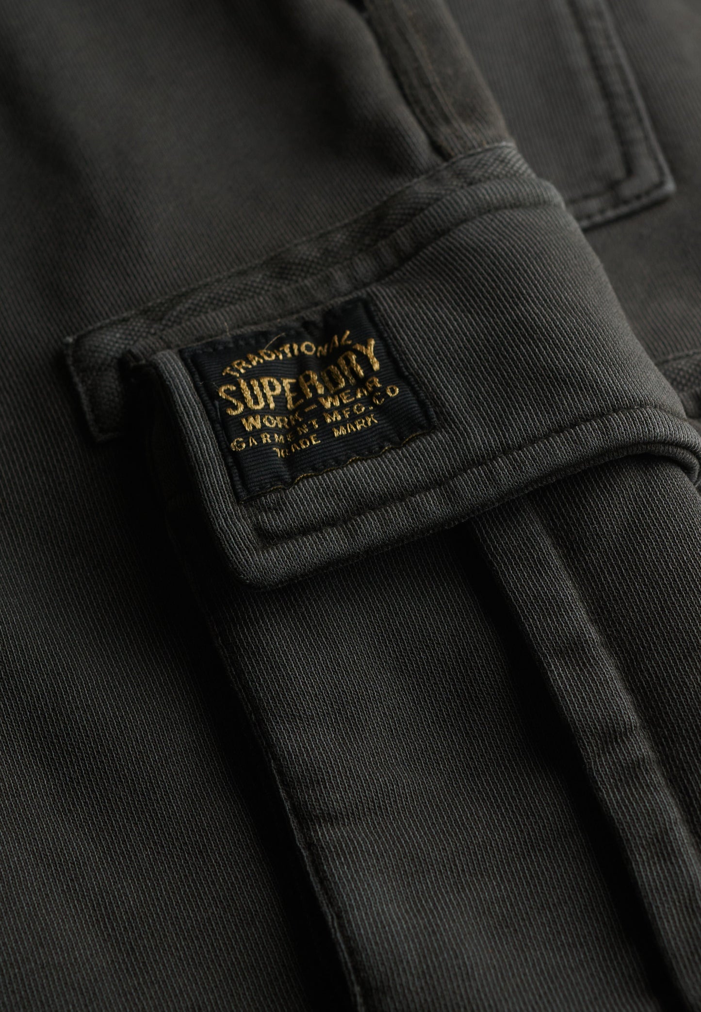Contrast Stitch Cargo Shorts