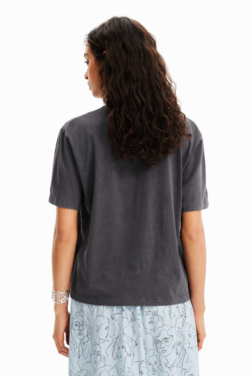 Girl illustration T-shirt