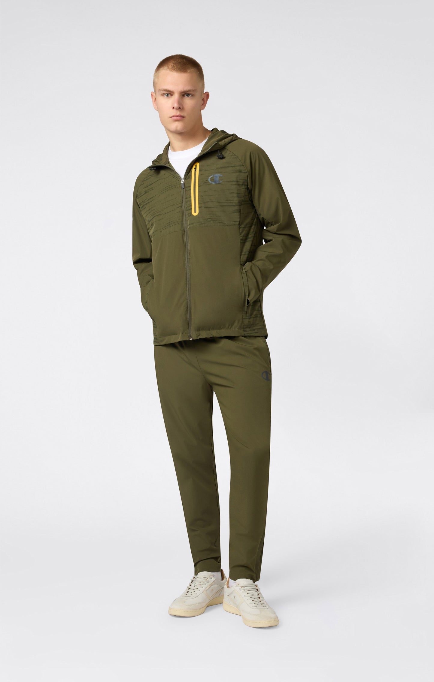 Herrenhose mit geradem Saum aus Stretchstoff