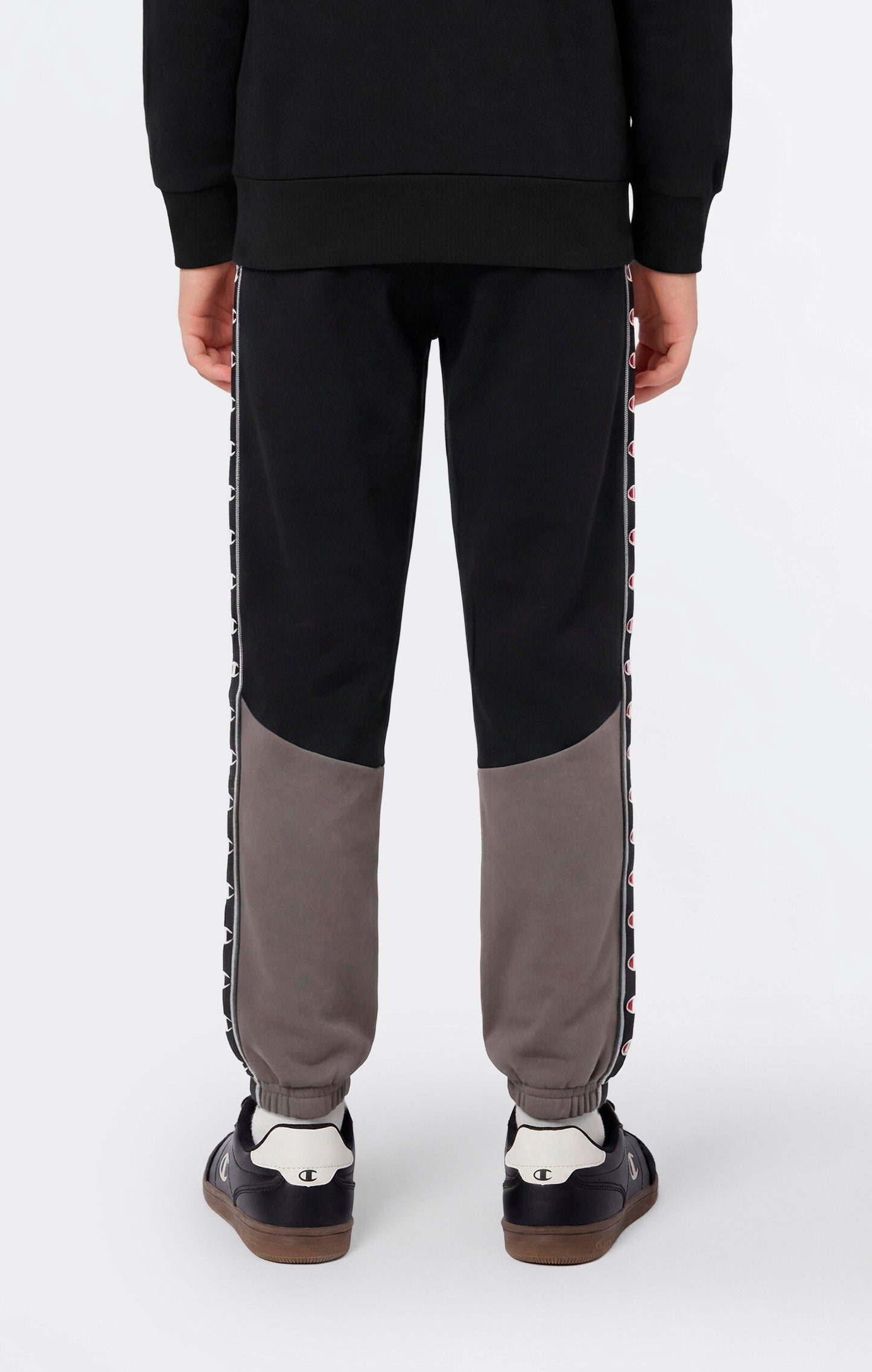 Jungen-Hose mit elastischem Bündchen und Tape-Logo