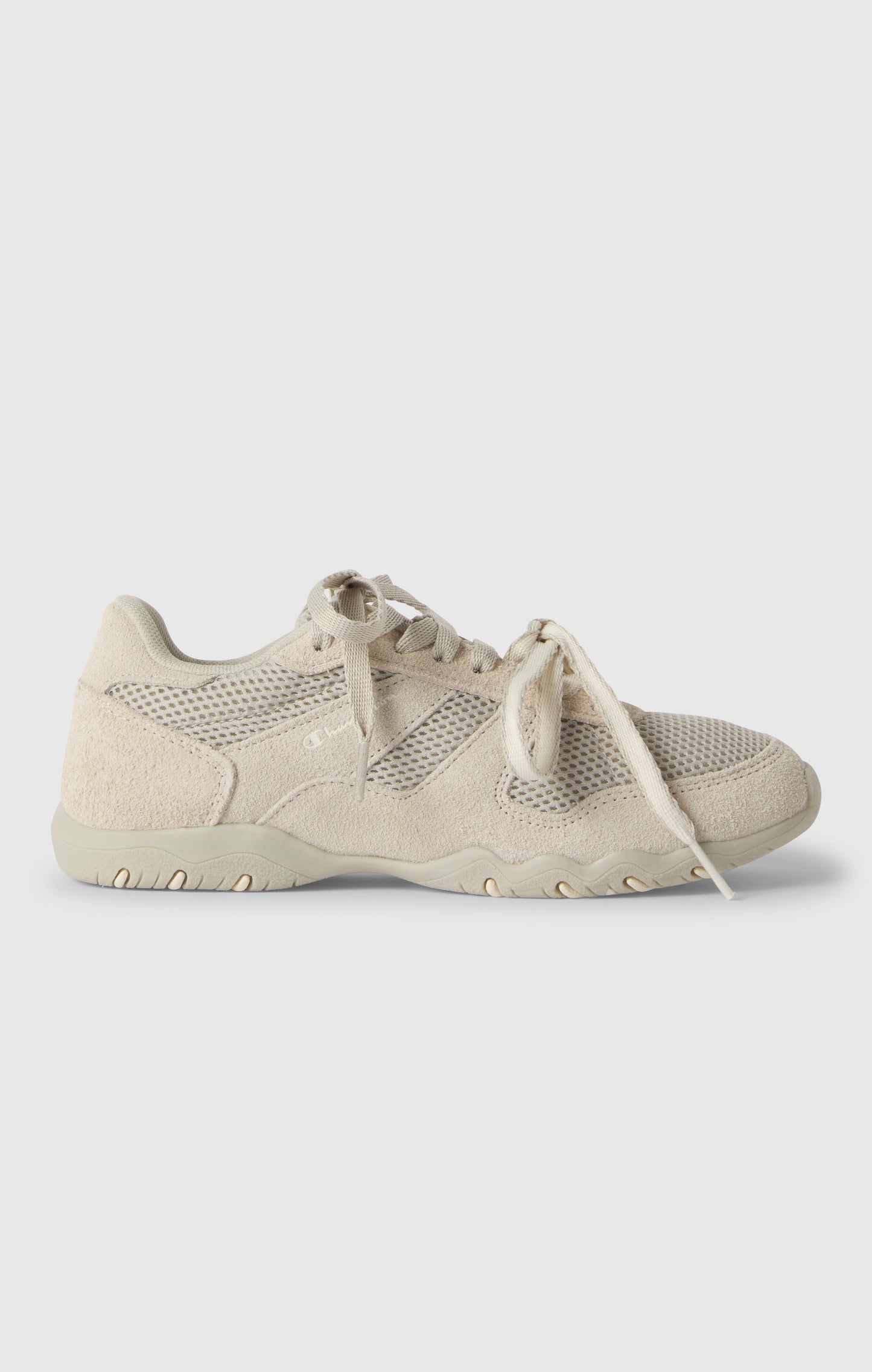Unisex Low Pro 00s Court Trainers