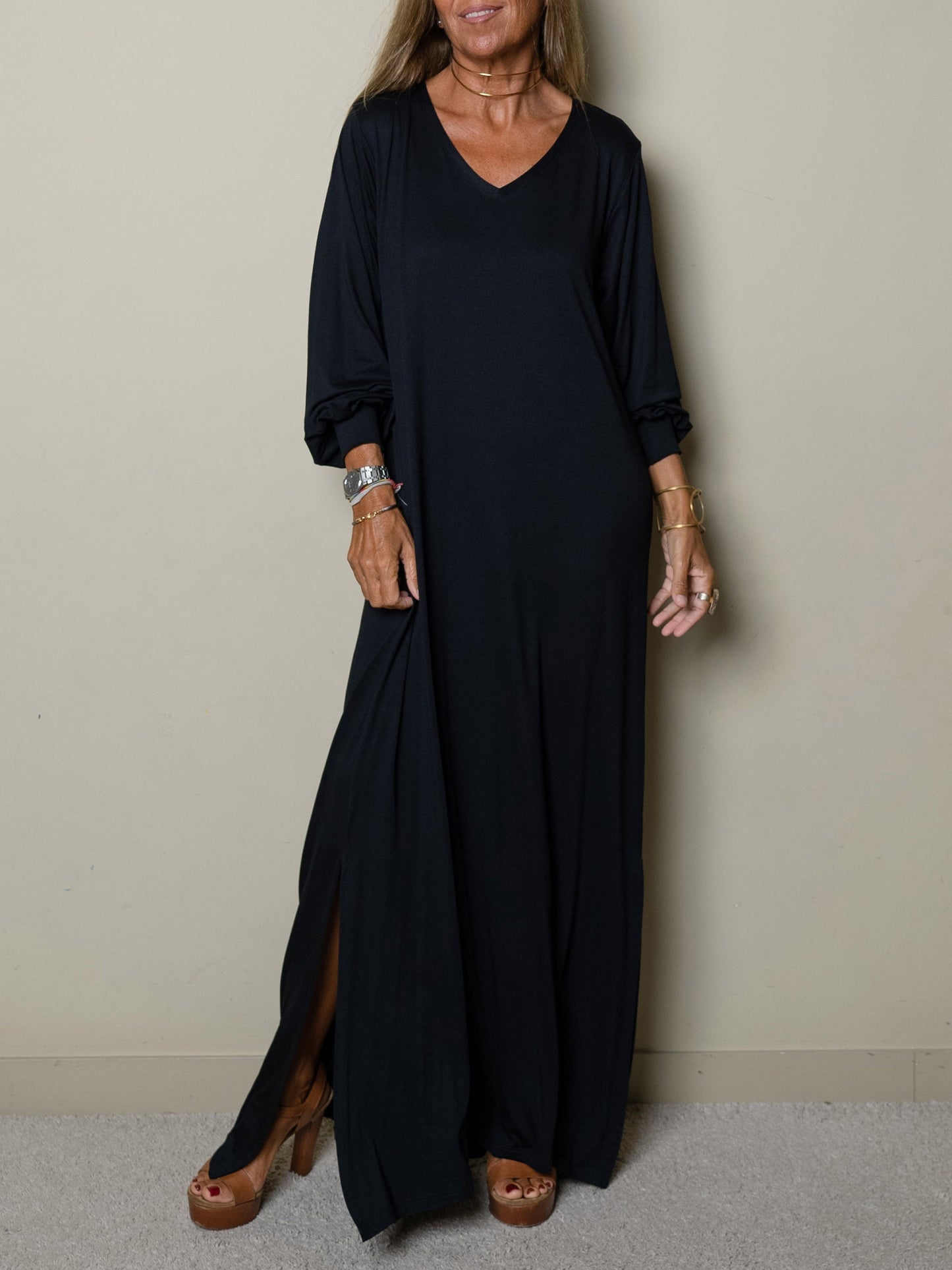 Damen Freizeit-Maxikleid mit V-Ausschnitt